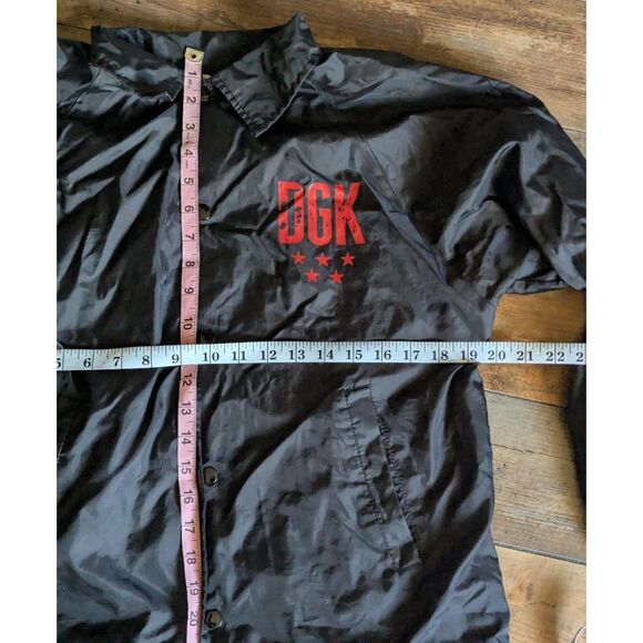 DGK Skate Coaches Jacket S Black Red Stars Streetwear Windbreaker Nylon - Picture 5 of 6